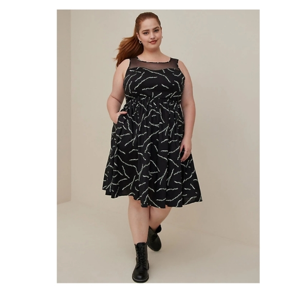 UNIVERSAL MONSTERS FRANKENSTEIN MINI SKATER DRESS - MESH & STRETCH POPLIN - Picture 2 of 8